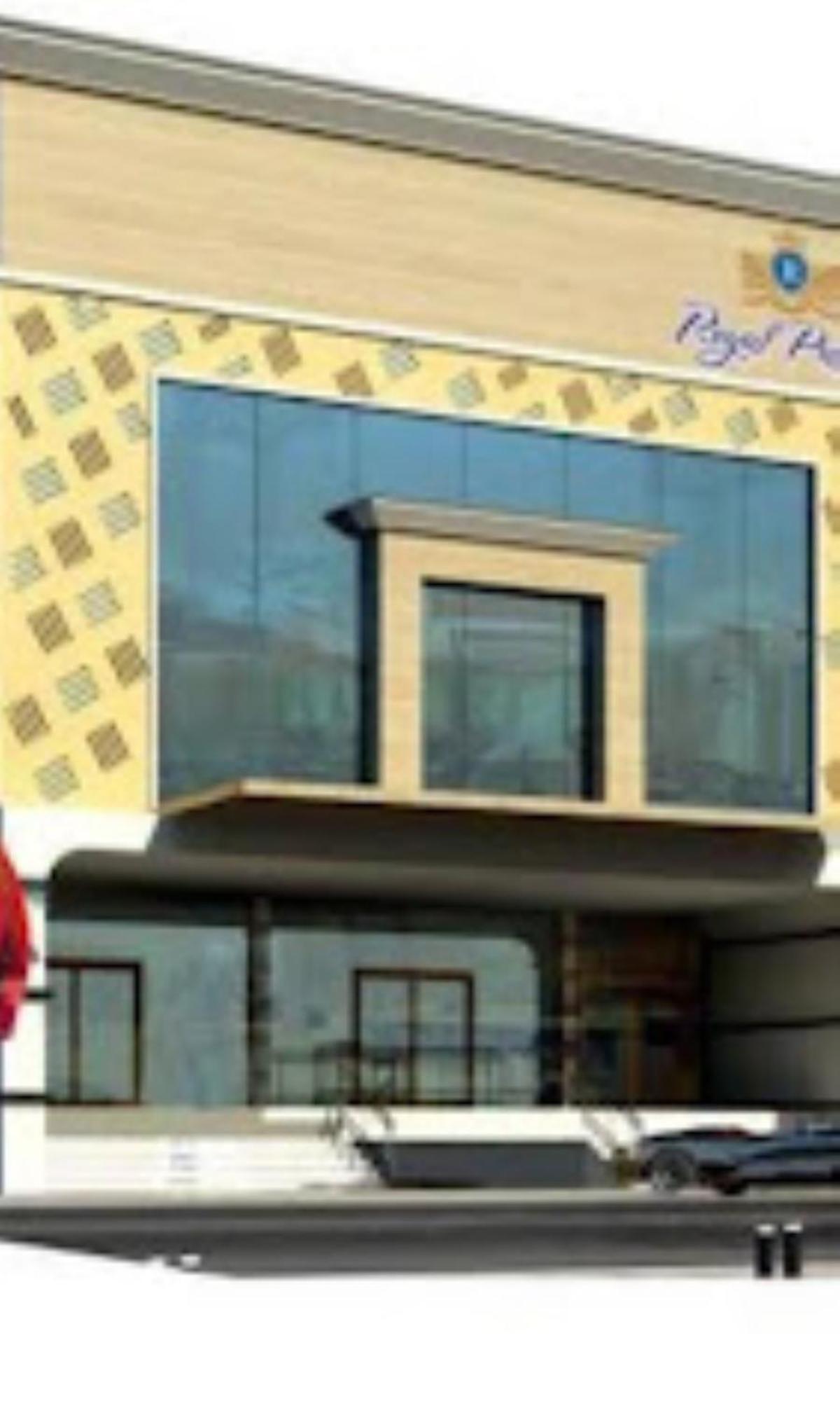 Hotel Royal Palace Hapur Exteriör bild